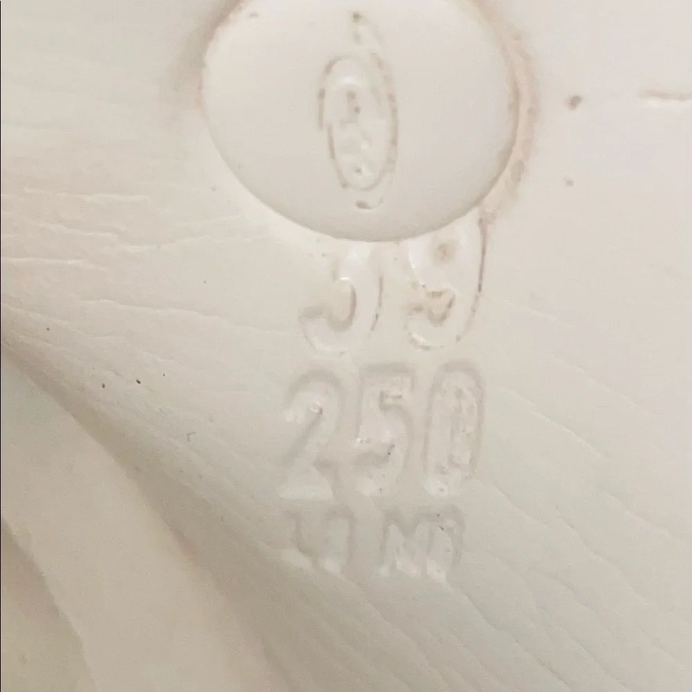 White Birkenstock sandals 250 single strap - Picture 2 of 3